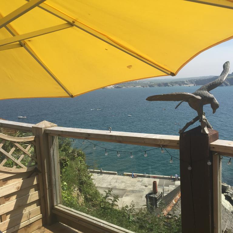 Seaside Apartment New Quay エクステリア 写真